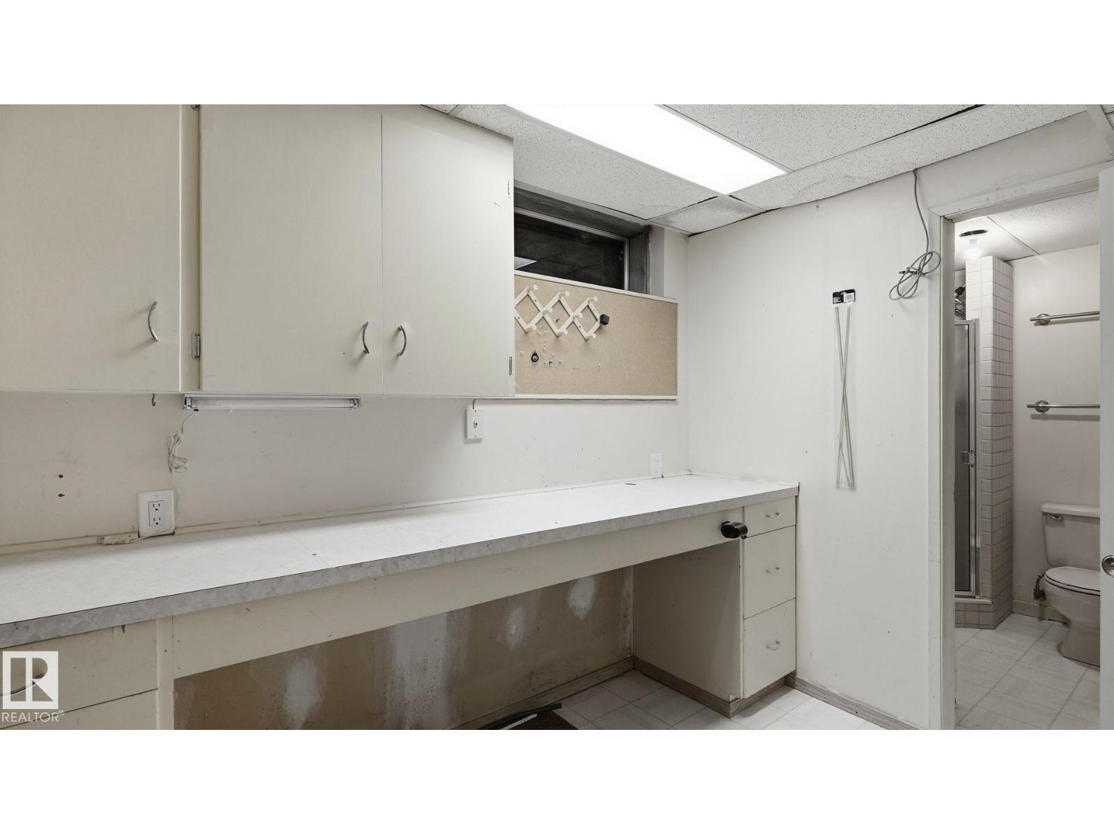11736 35A AV NW - 36