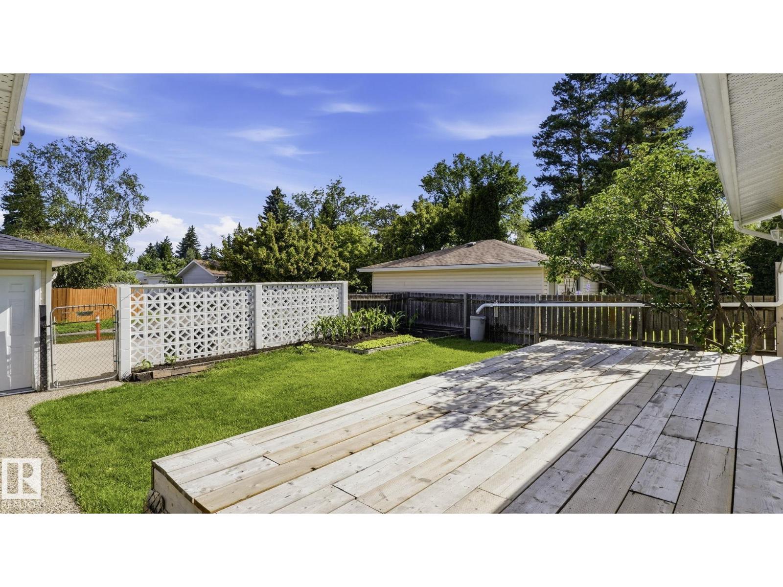 11736 35A AV NW - 42