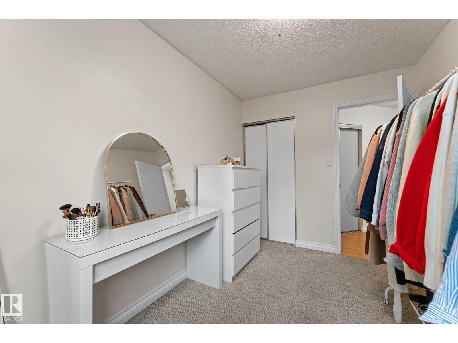 4621 126 AV NW - 12