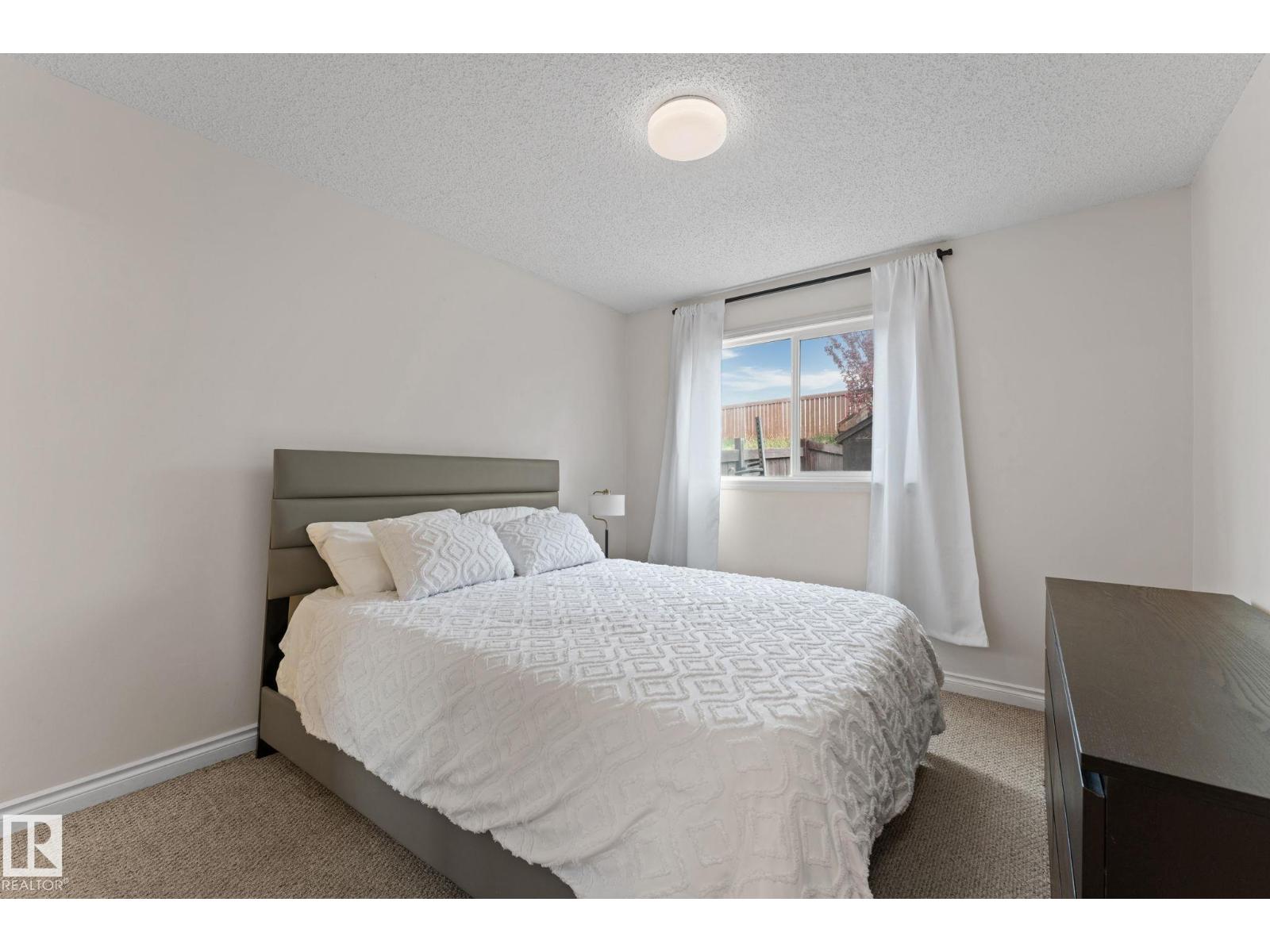 4621 126 AV NW - 13