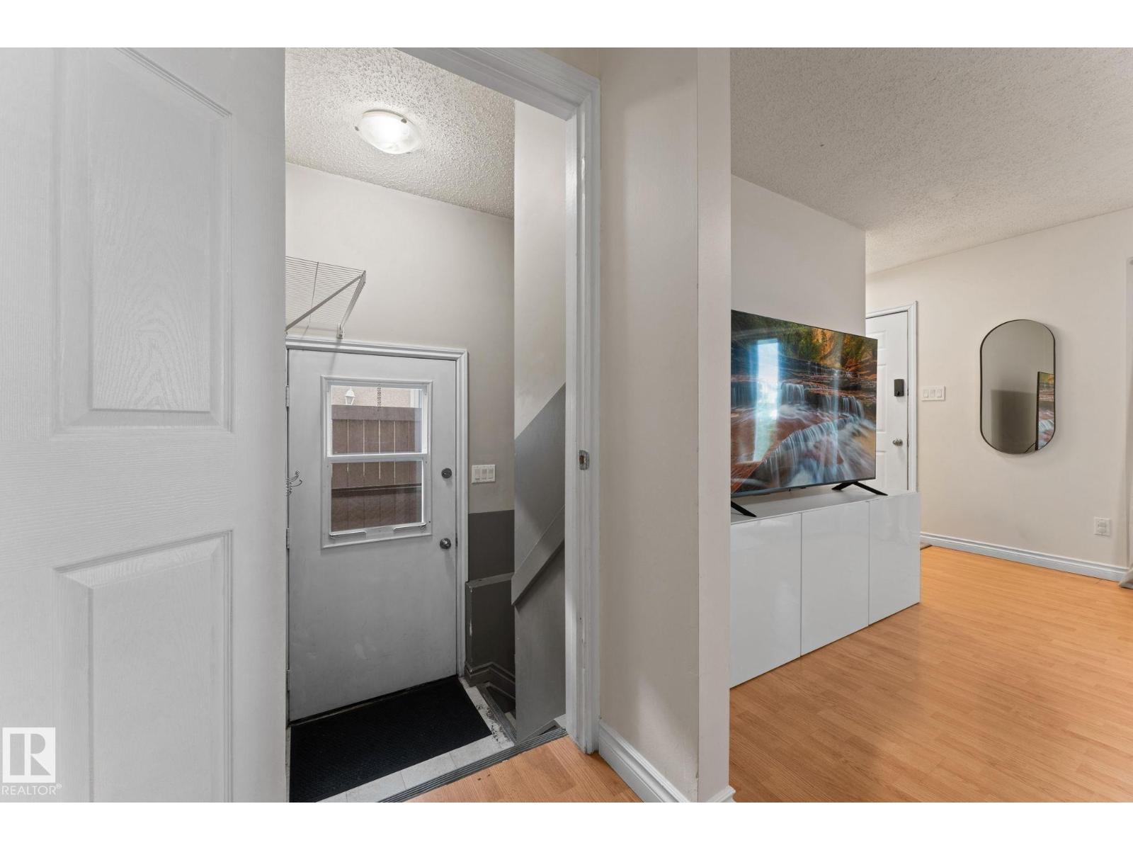 4621 126 AV NW - 16