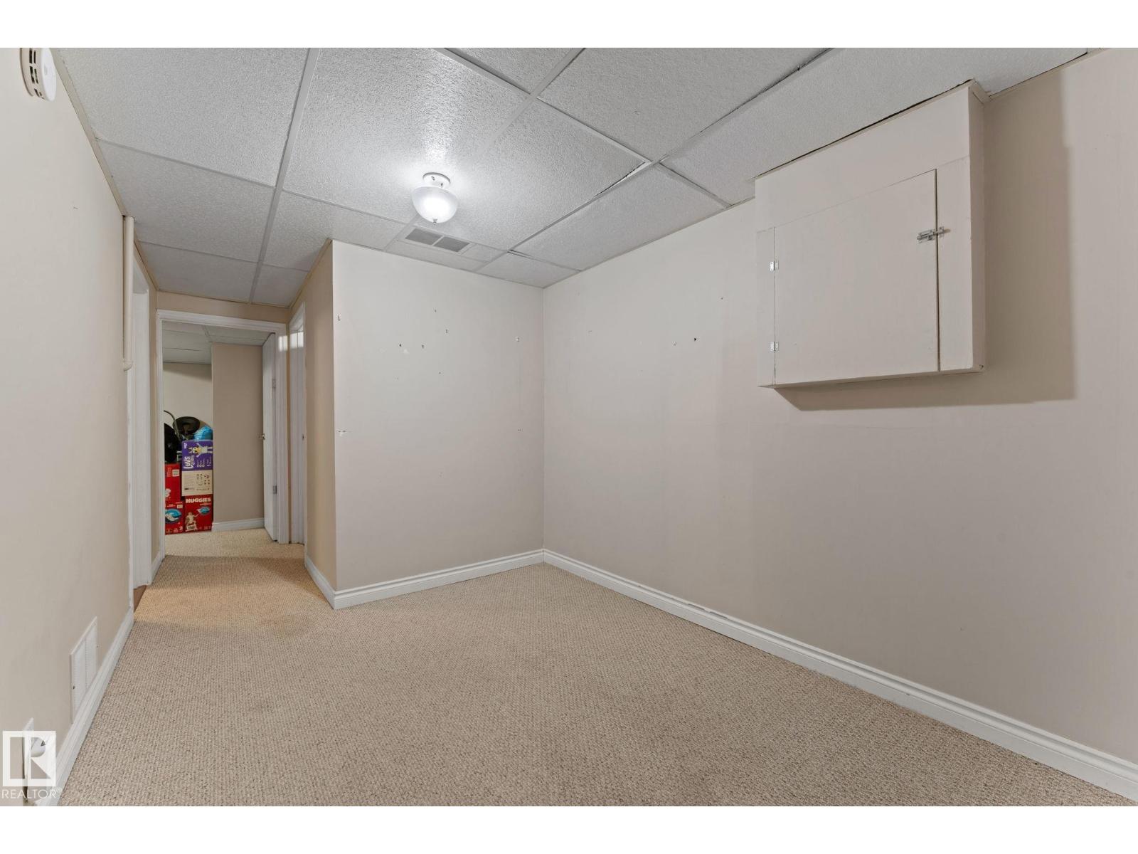 4621 126 AV NW - 19