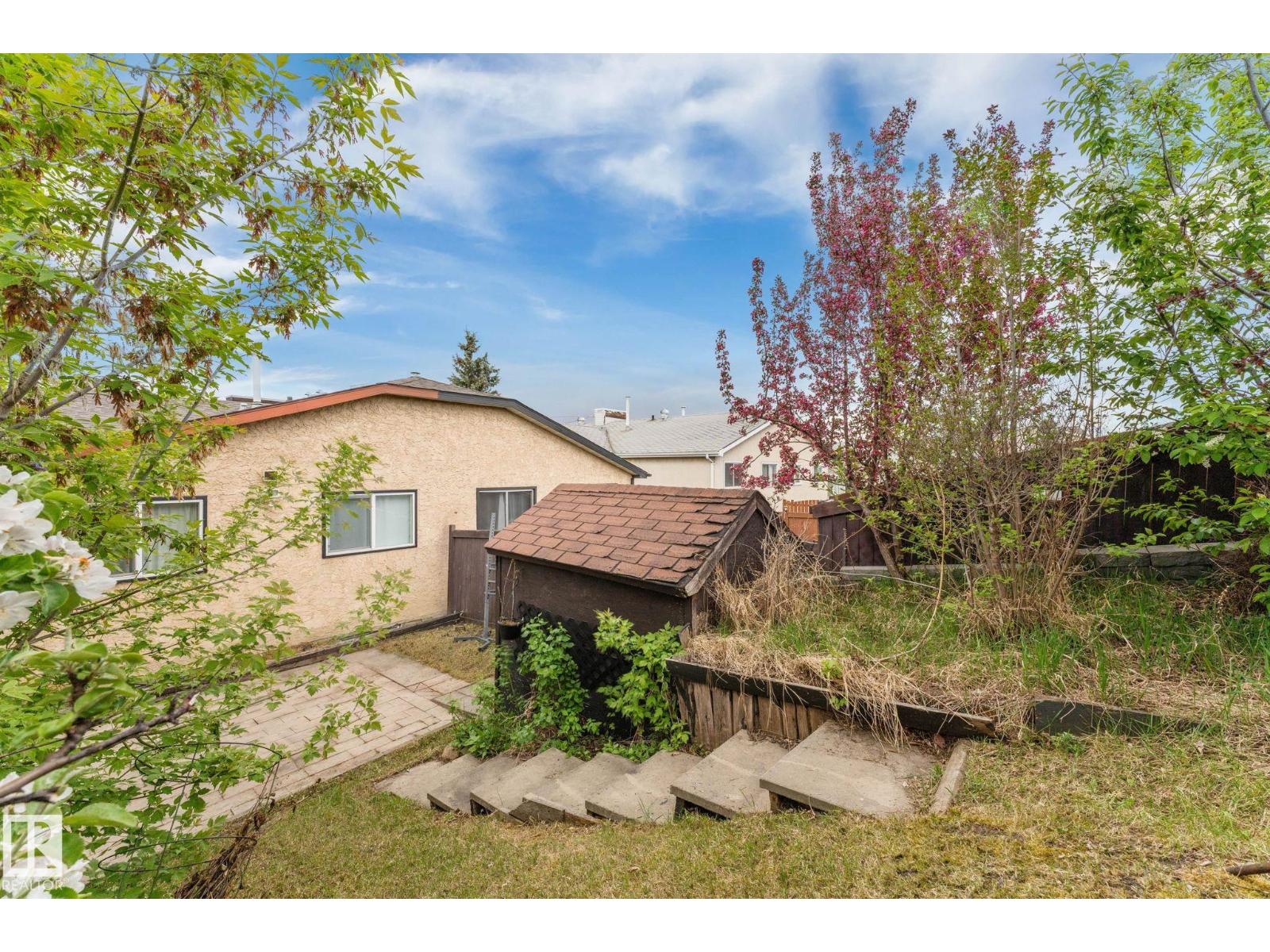 4621 126 AV NW - 22