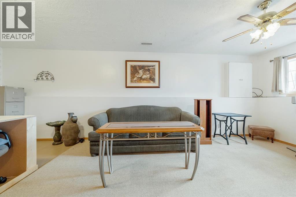 781 Red Crow Boulevard W - 18