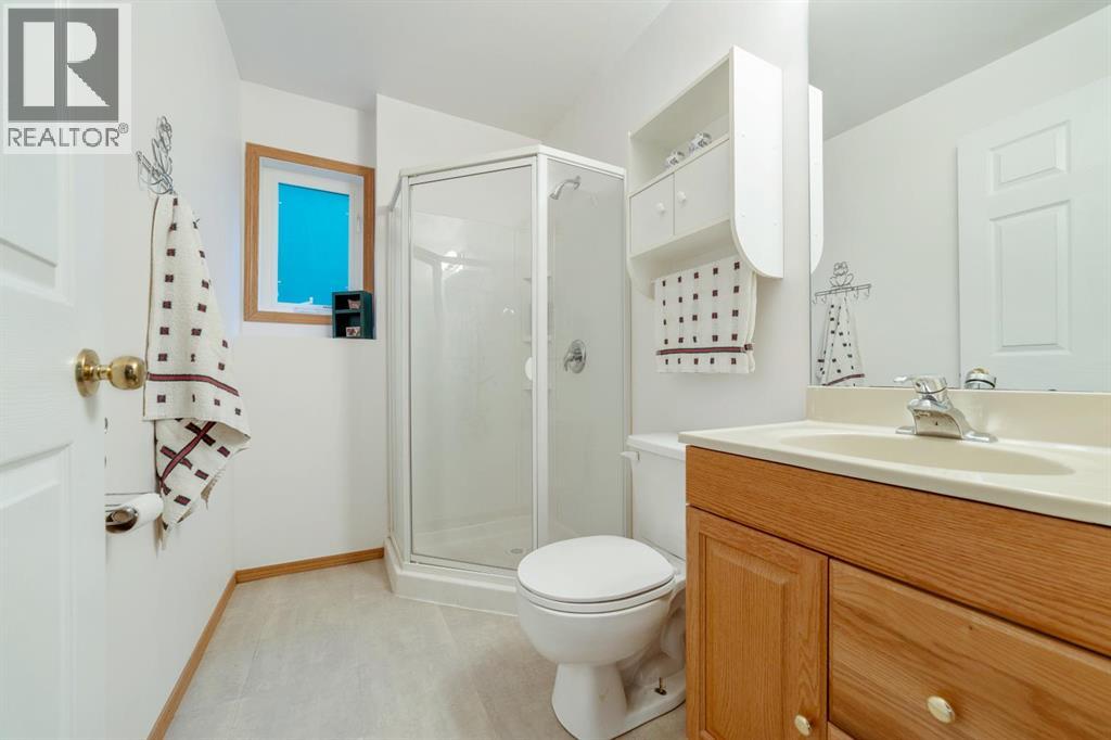 781 Red Crow Boulevard W - 23