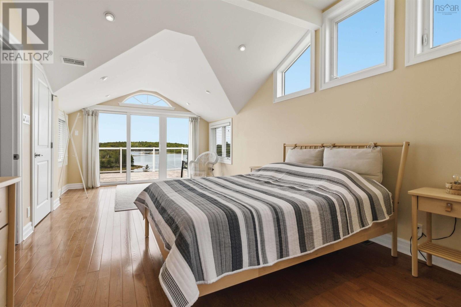 1580 Second Peninsula Road - 28