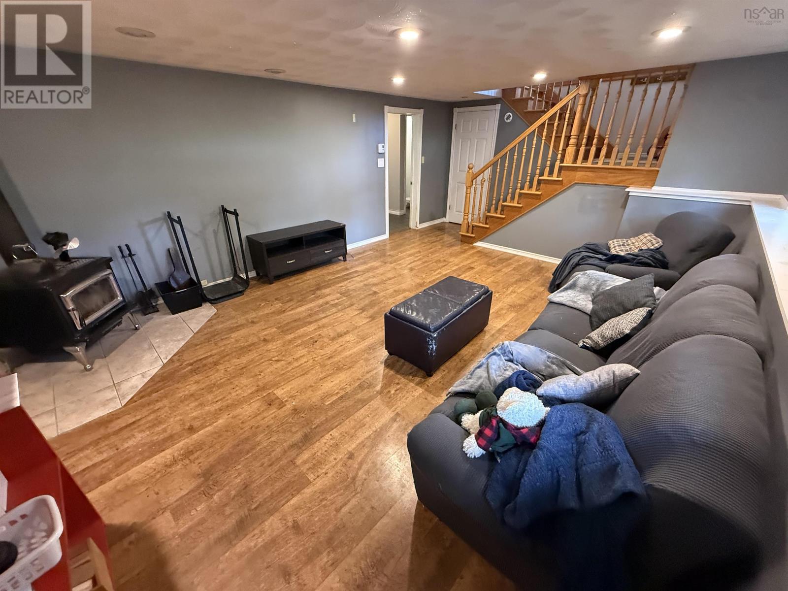 115 Dawson Heights - 19