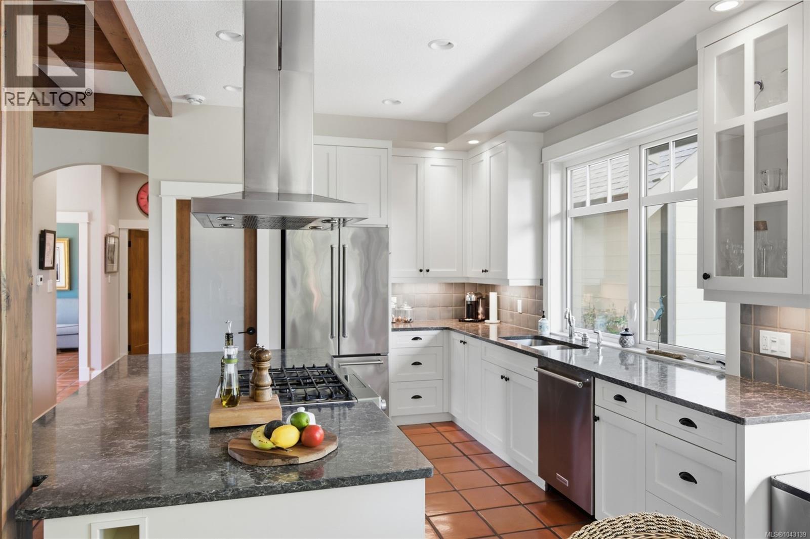 722 Campbell St - 22