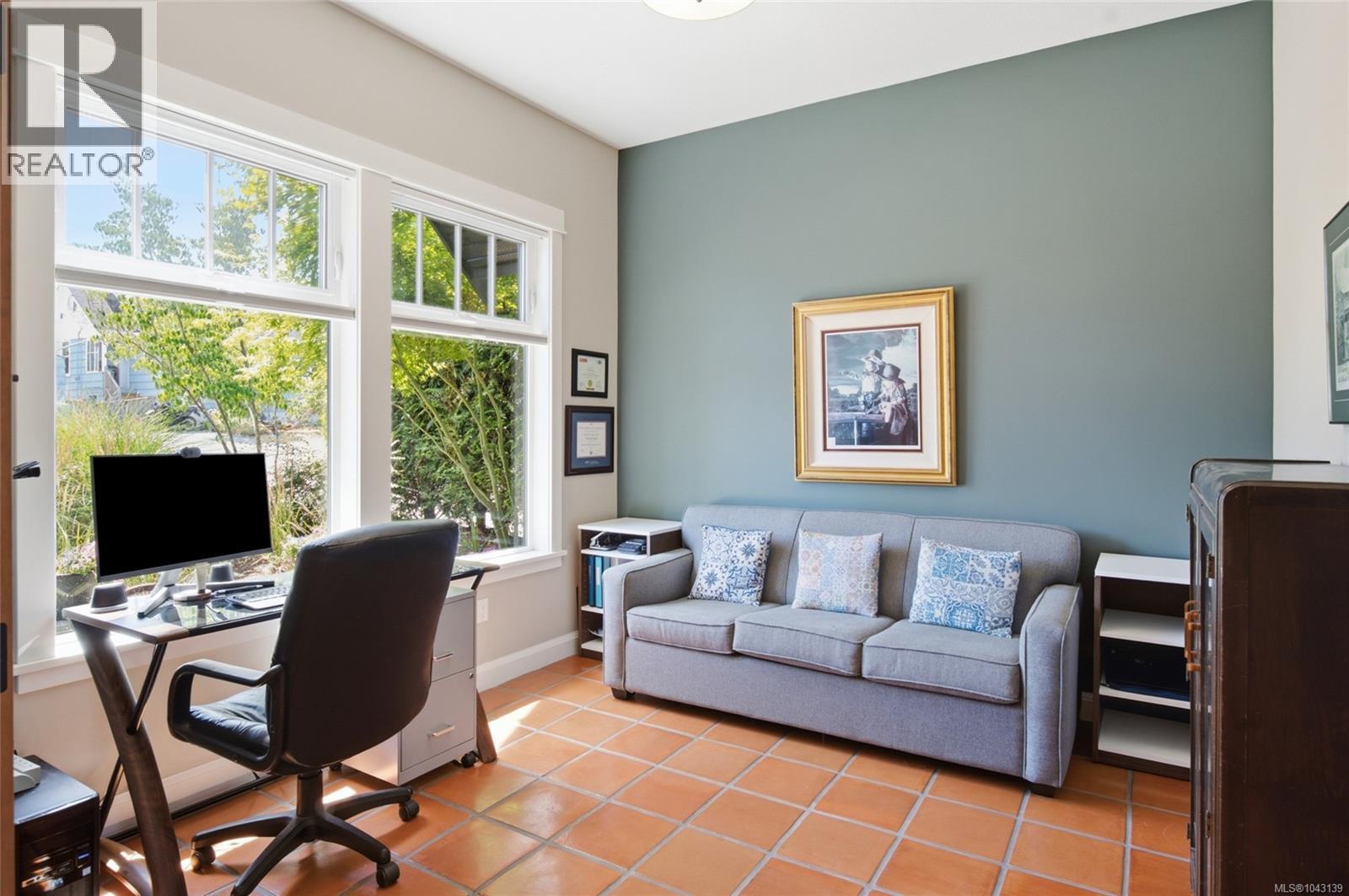 722 Campbell St - 30