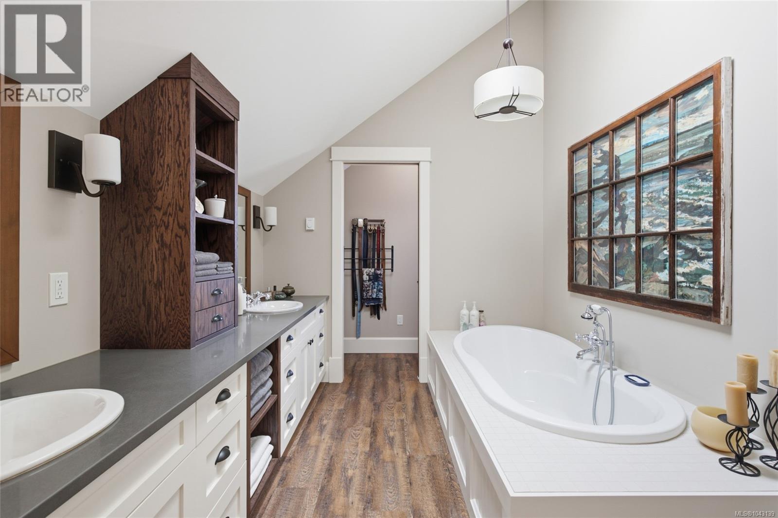 722 Campbell St - 44