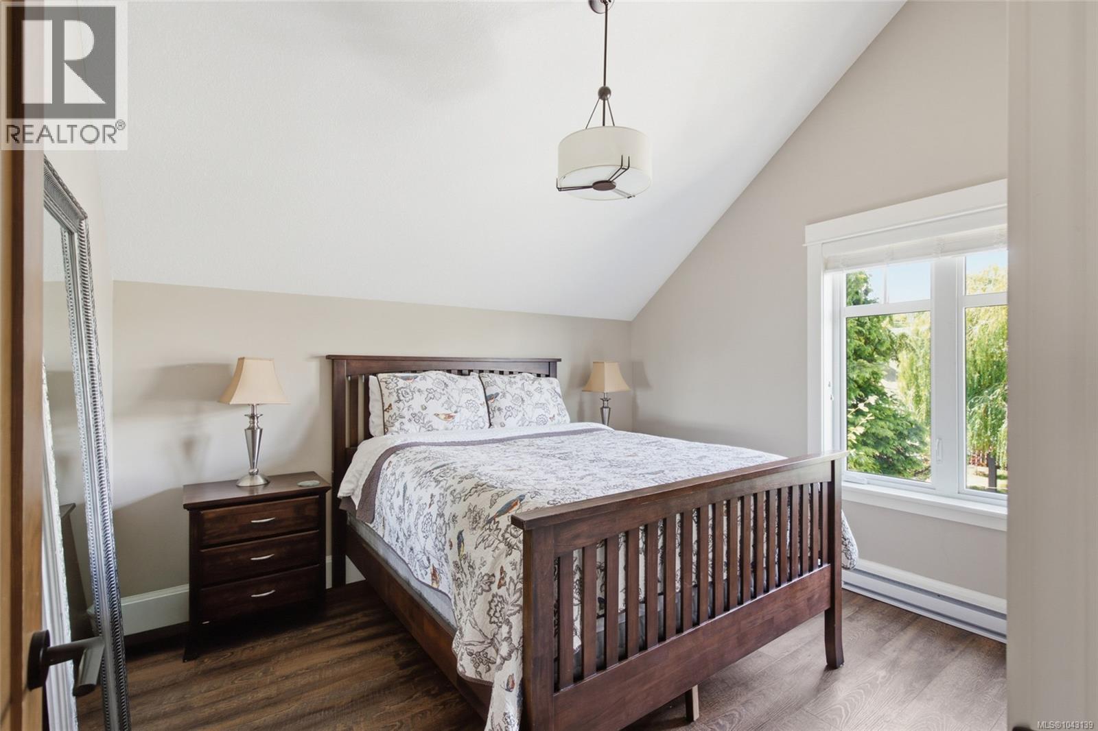 722 Campbell St - 50