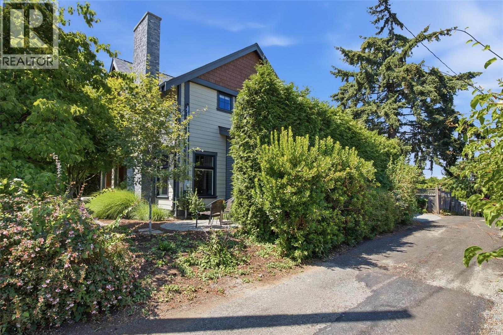 722 Campbell St - 57