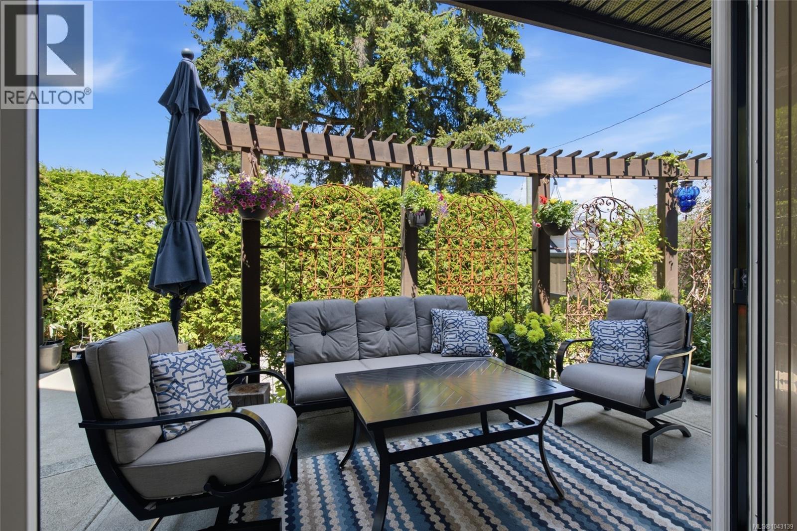 722 Campbell St - 9