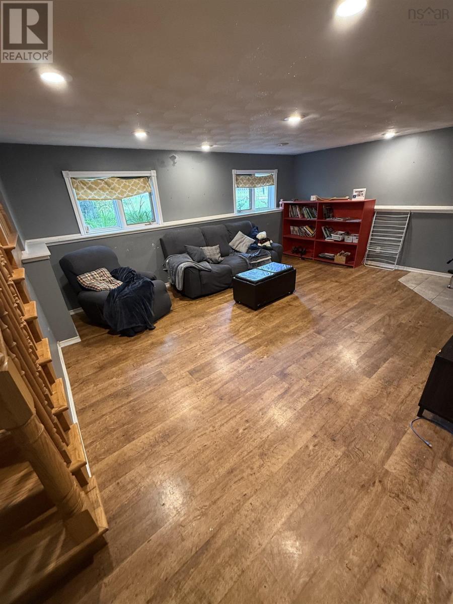 115 Dawson Heights - 20