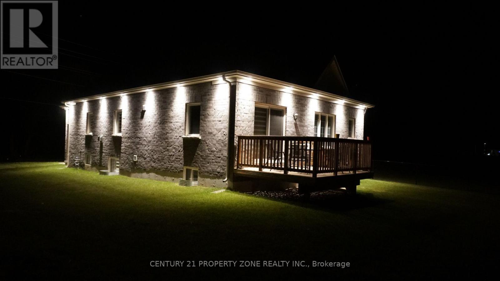 227 MOWAT STREET N - 33