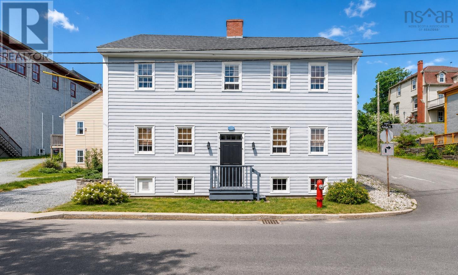 137 Pelham Street - 1