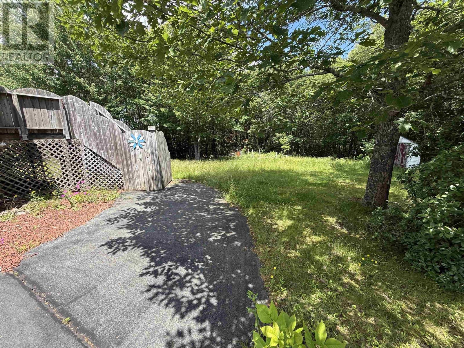 115 Dawson Heights - 24
