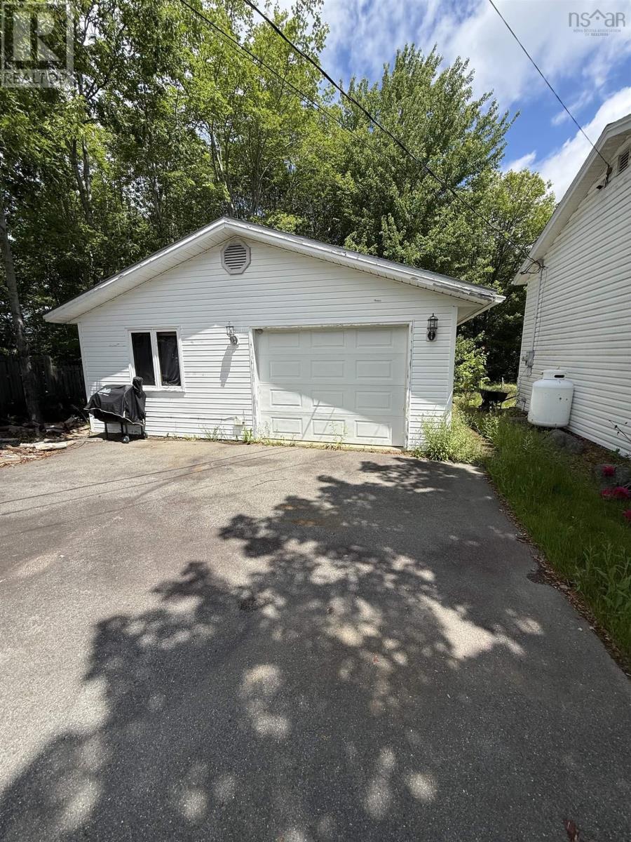 115 Dawson Heights - 3