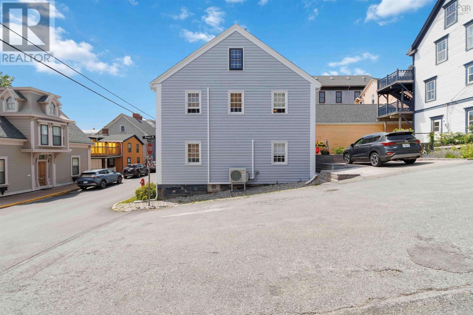 137 Pelham Street - 3