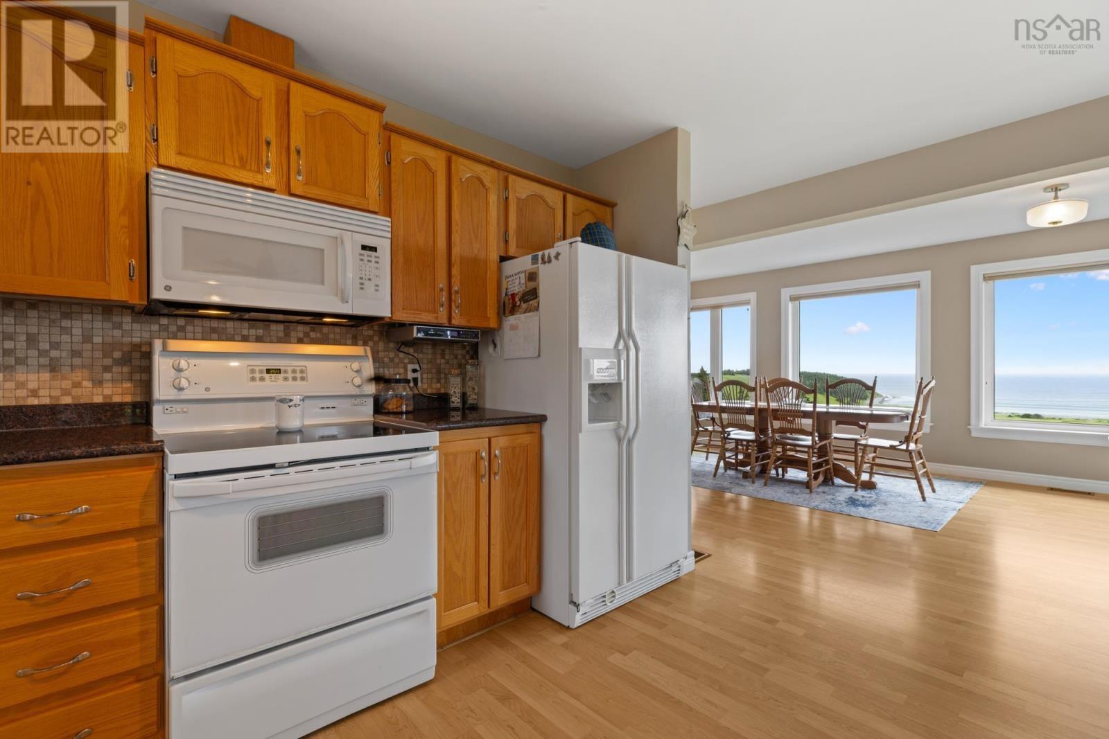 9 Leeward Lane - 22