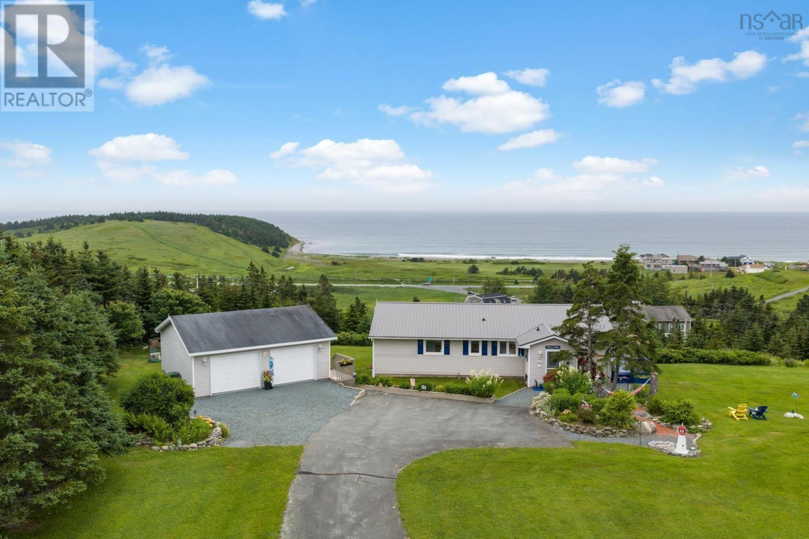9 Leeward Lane - 9