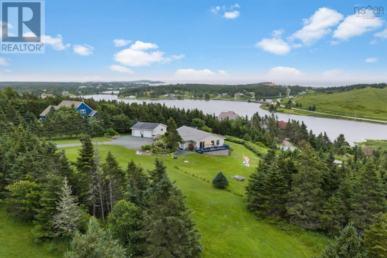 9 Leeward Lane - 7