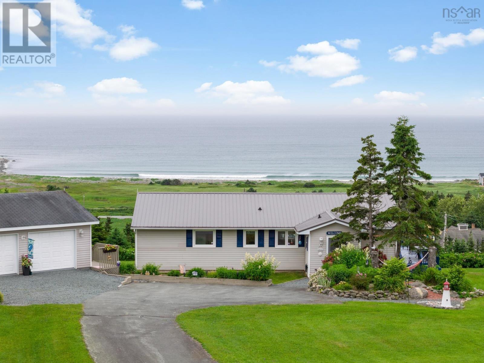 9 Leeward Lane - 10