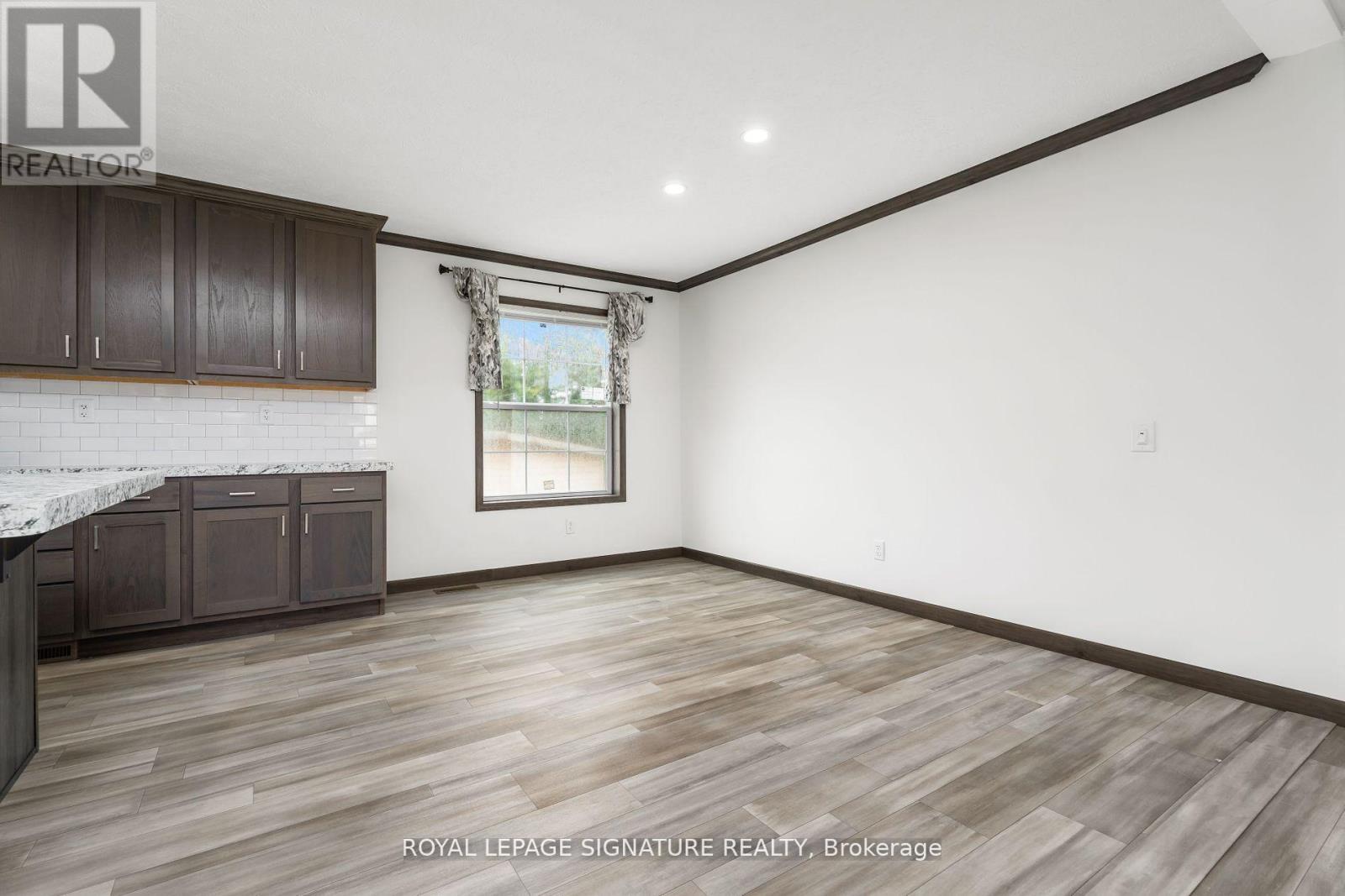 12 BRIARWOOD PLACE - 20