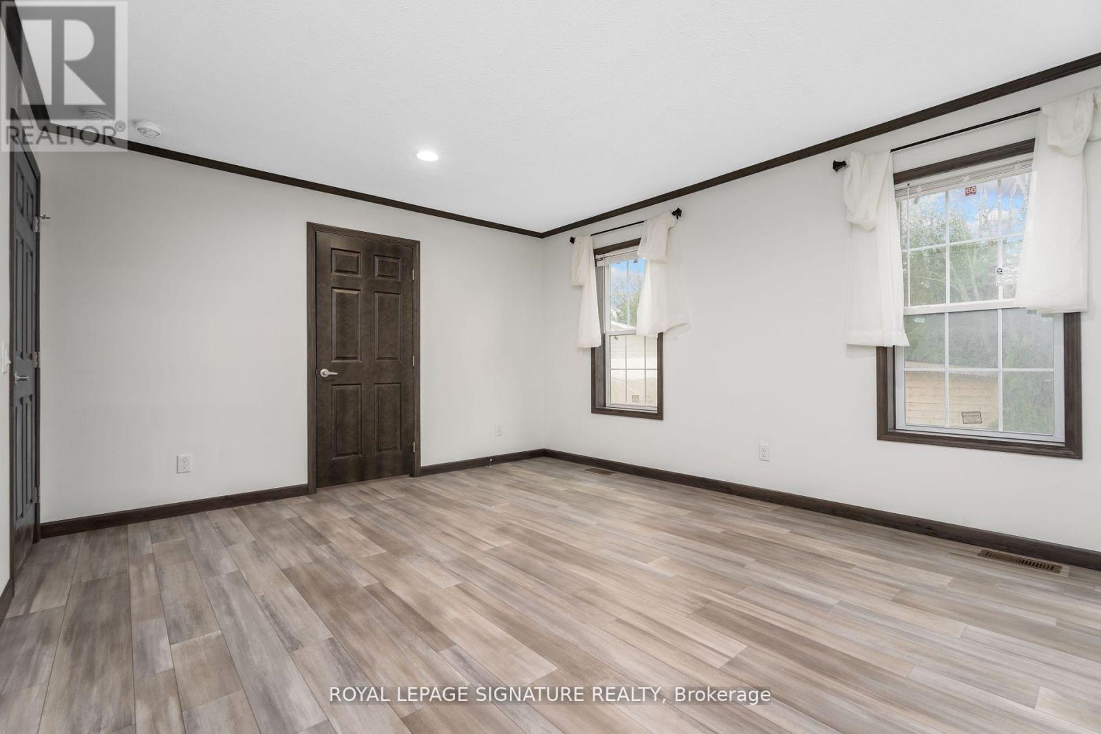12 BRIARWOOD PLACE - 22