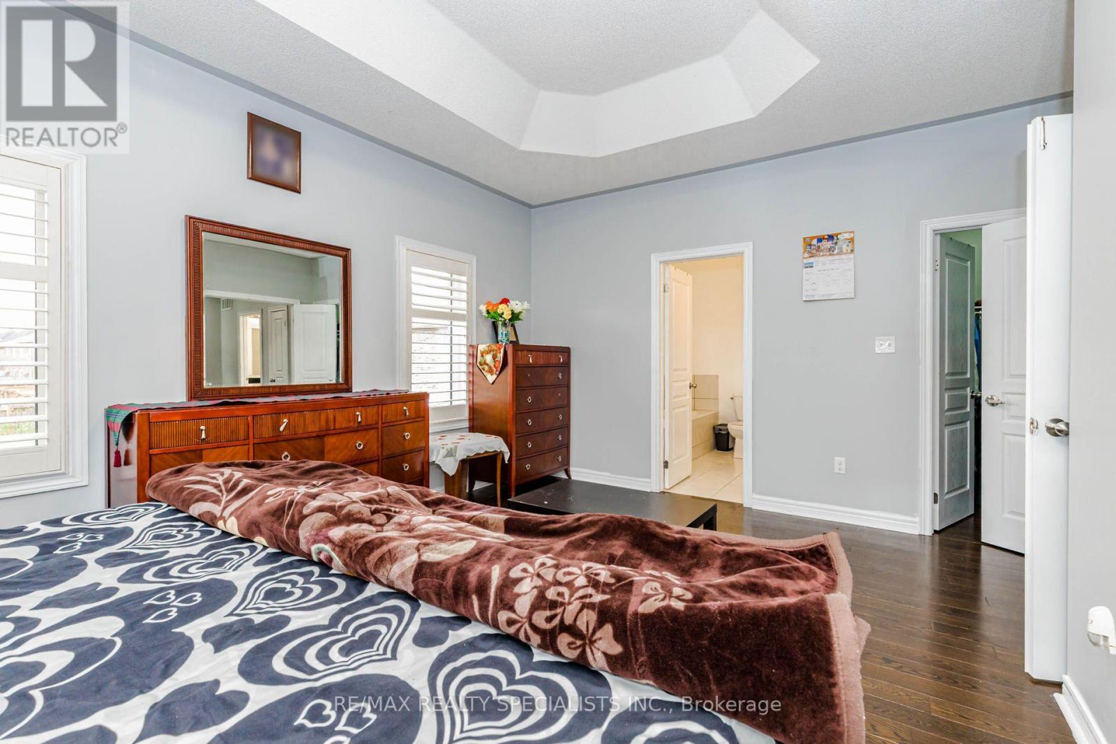 182 ALLEGRO DRIVE - 25