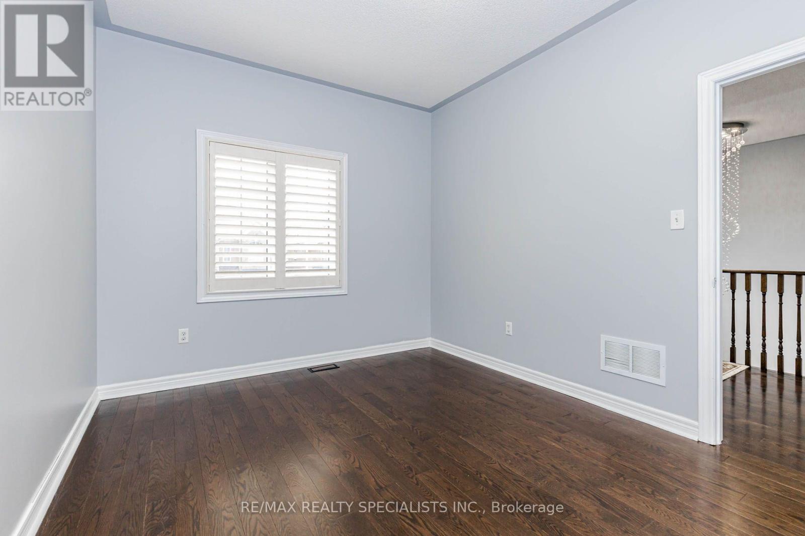 182 ALLEGRO DRIVE - 34