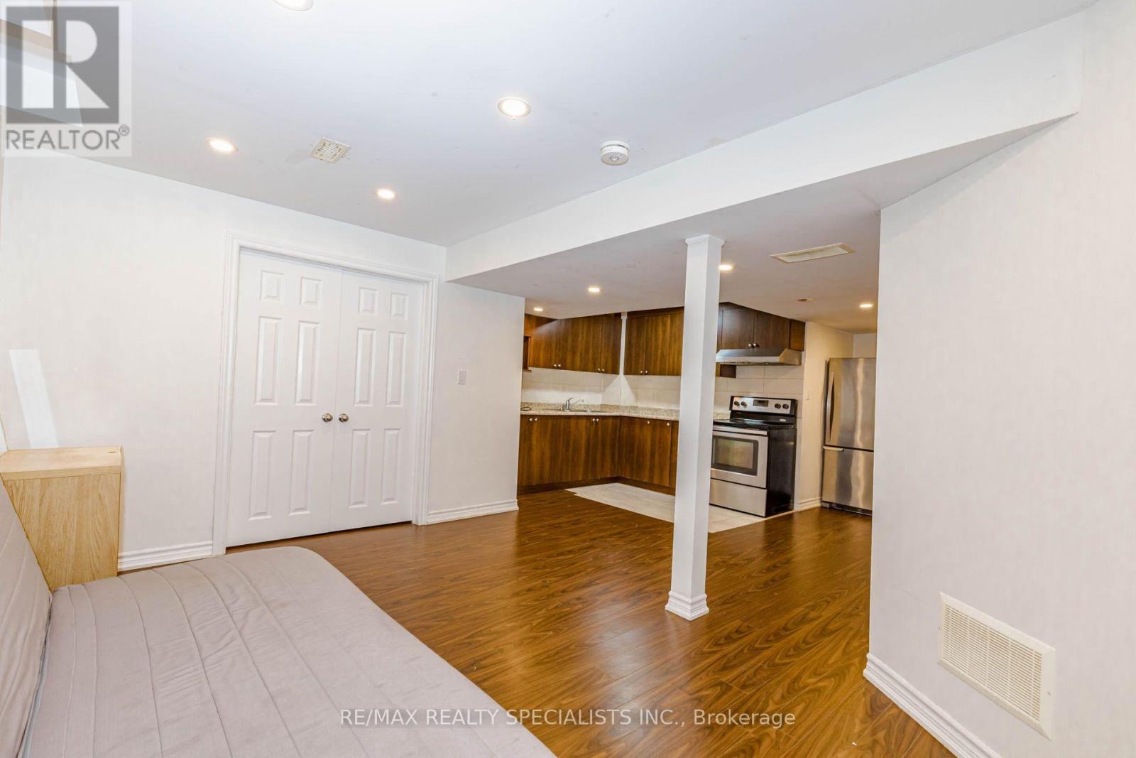 182 ALLEGRO DRIVE - 41
