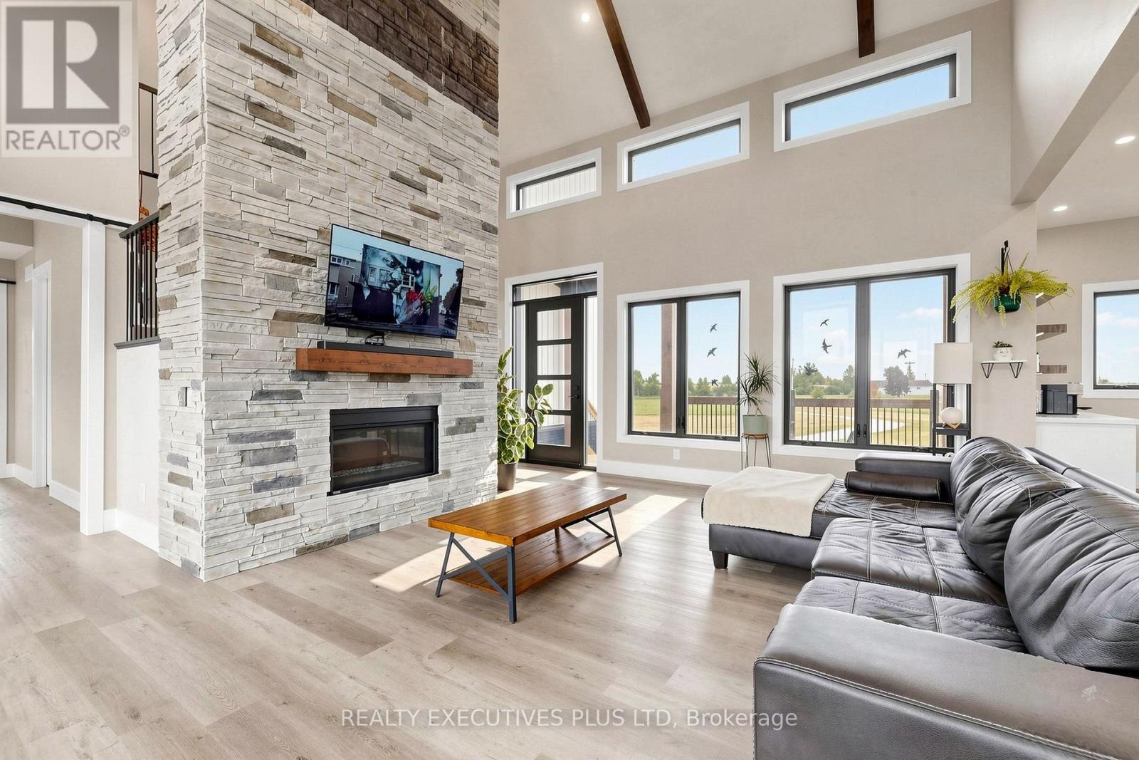 16 CAMBRAY ROAD - 10