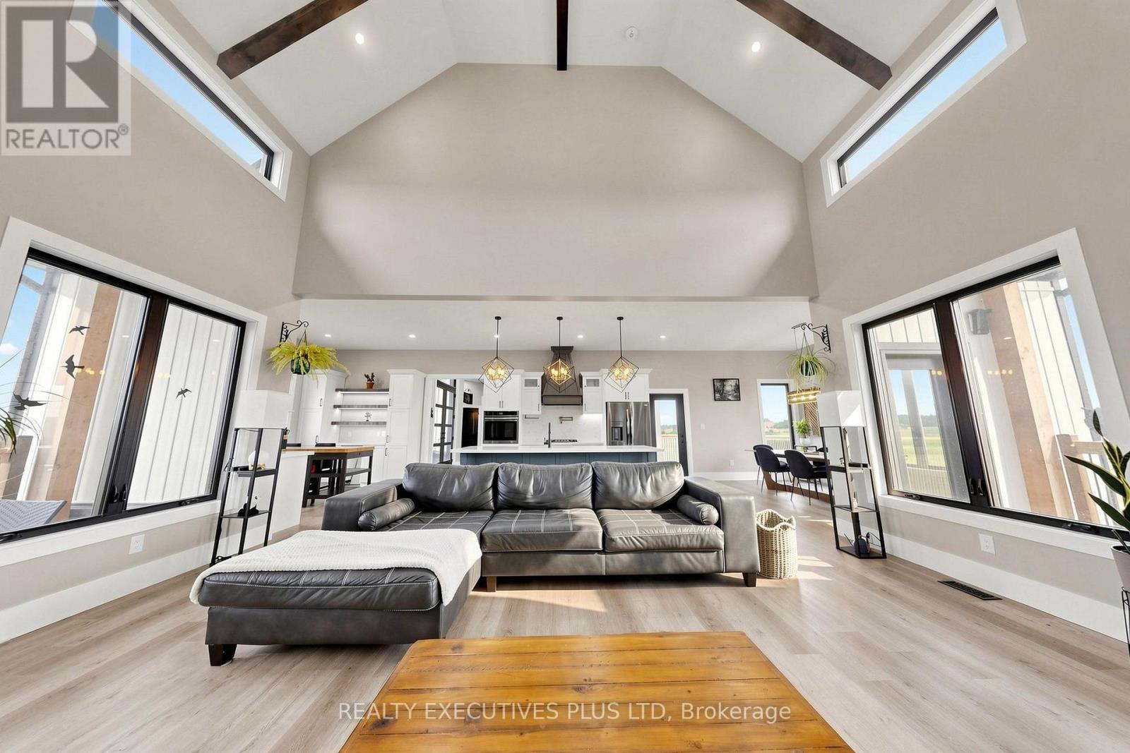 16 CAMBRAY ROAD - 11