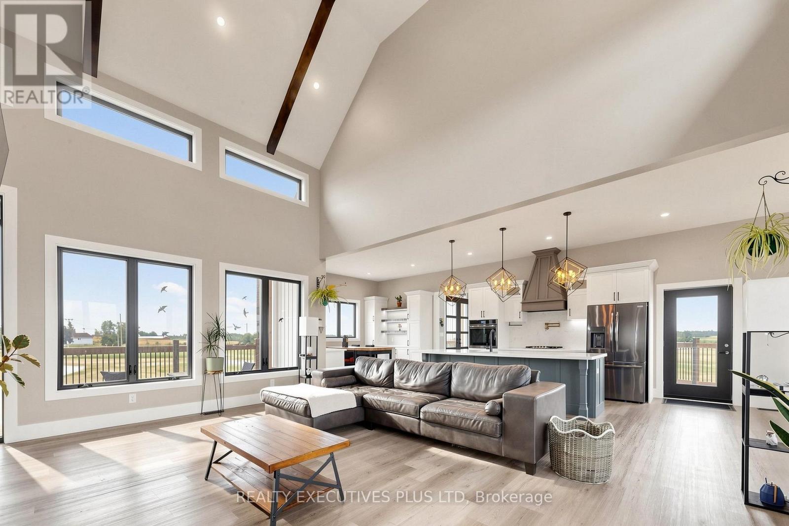 16 CAMBRAY ROAD - 12