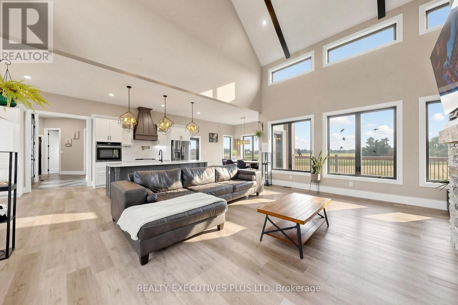 16 CAMBRAY ROAD - 14