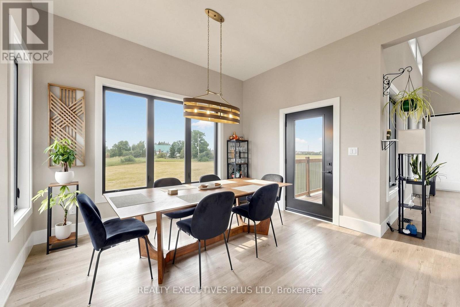 16 CAMBRAY ROAD - 16