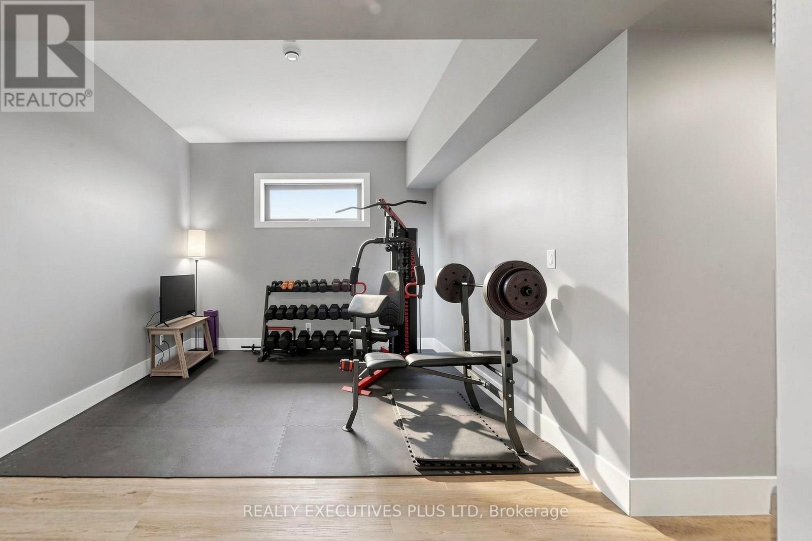 16 CAMBRAY ROAD - 34
