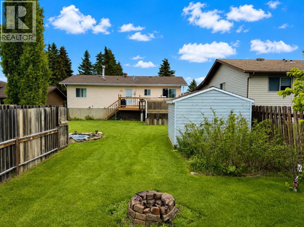 5712 55 Street - 2