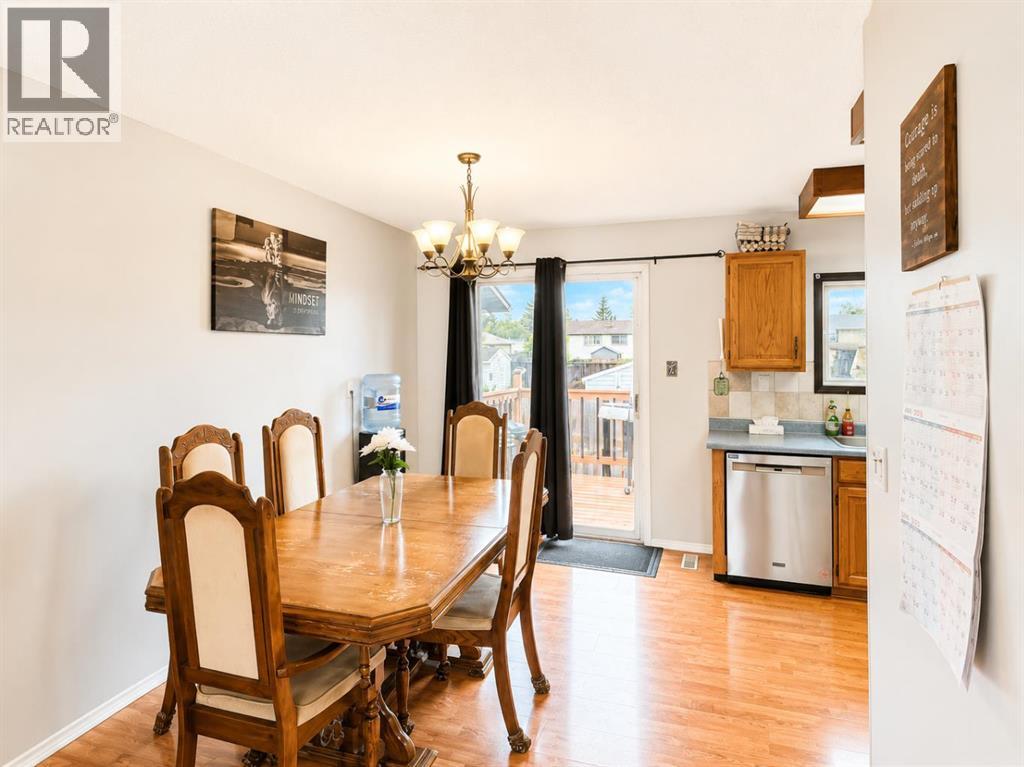 5712 55 Street - 8