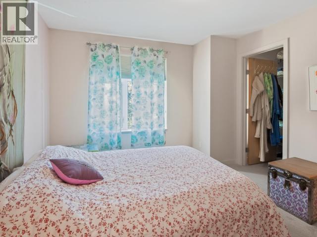 11-35 NORMANDY ROAD - 21
