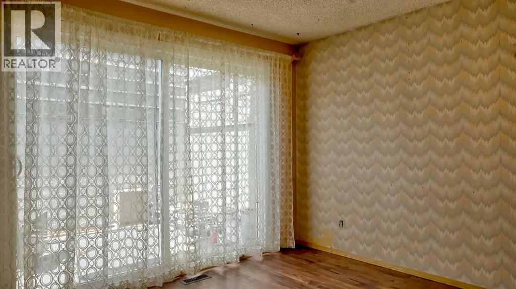 #502 5660 23 Avenue NE - 21