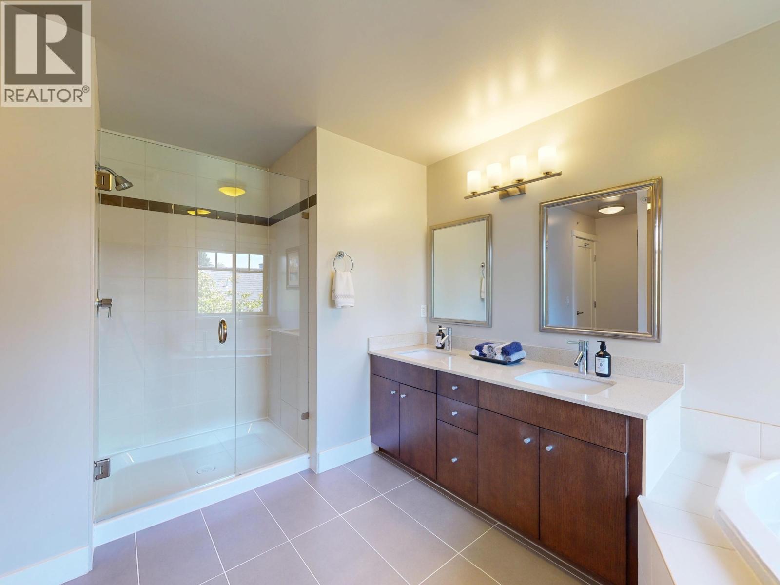 Thumbnail 25