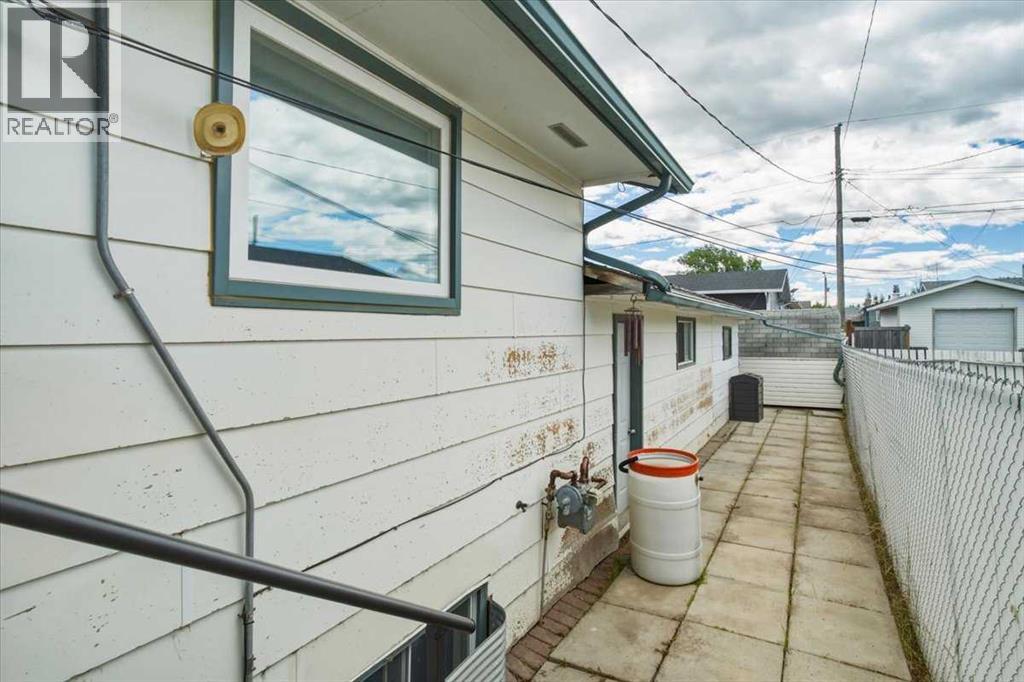 9703 95 Avenue - 19