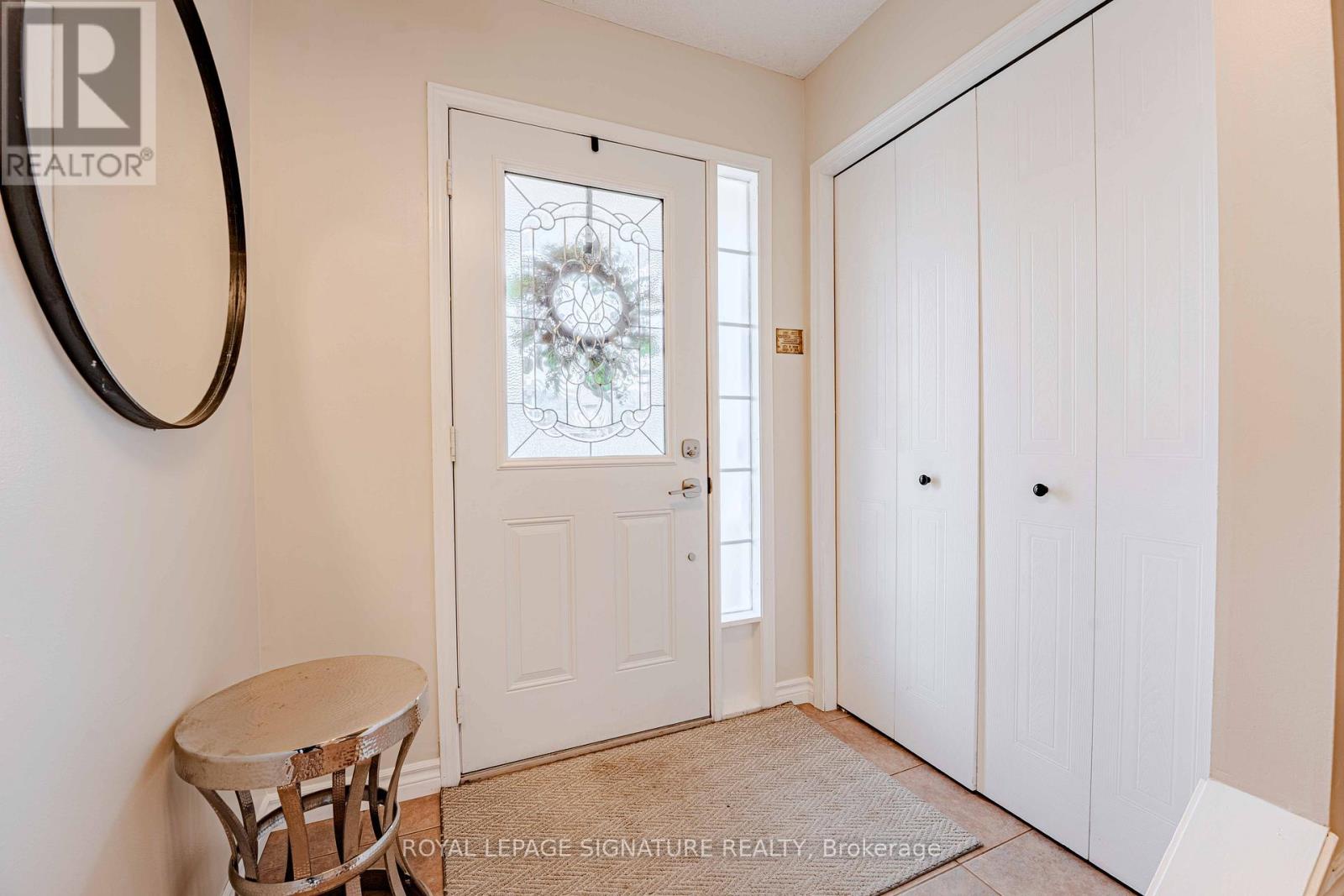 22 CURZON CRESCENT - 4