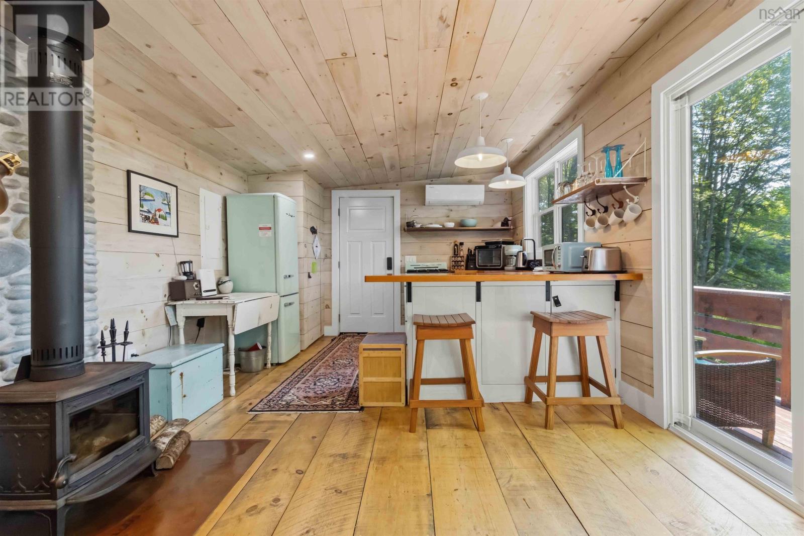 2279 Medway River Road - 24