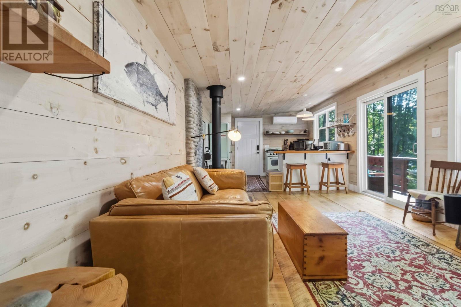 2279 Medway River Road - 18