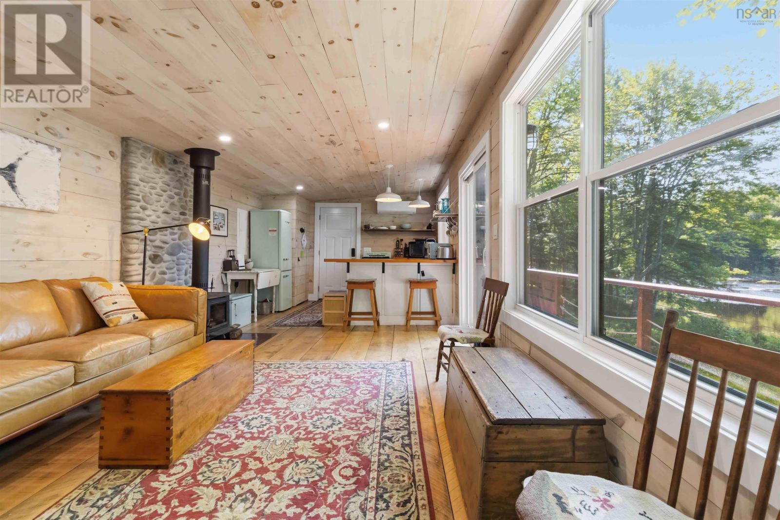 2279 Medway River Road - 16