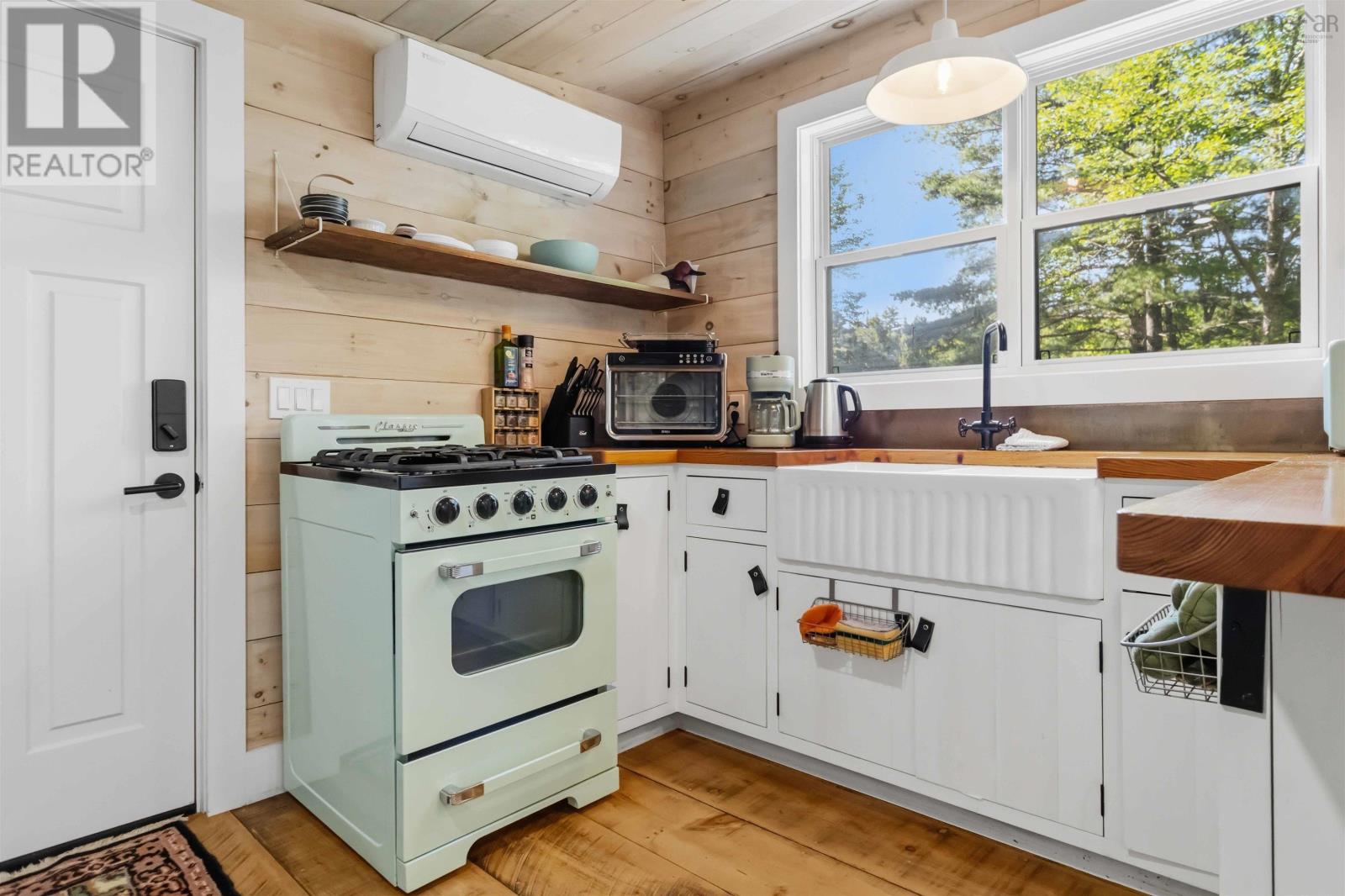2279 Medway River Road - 23