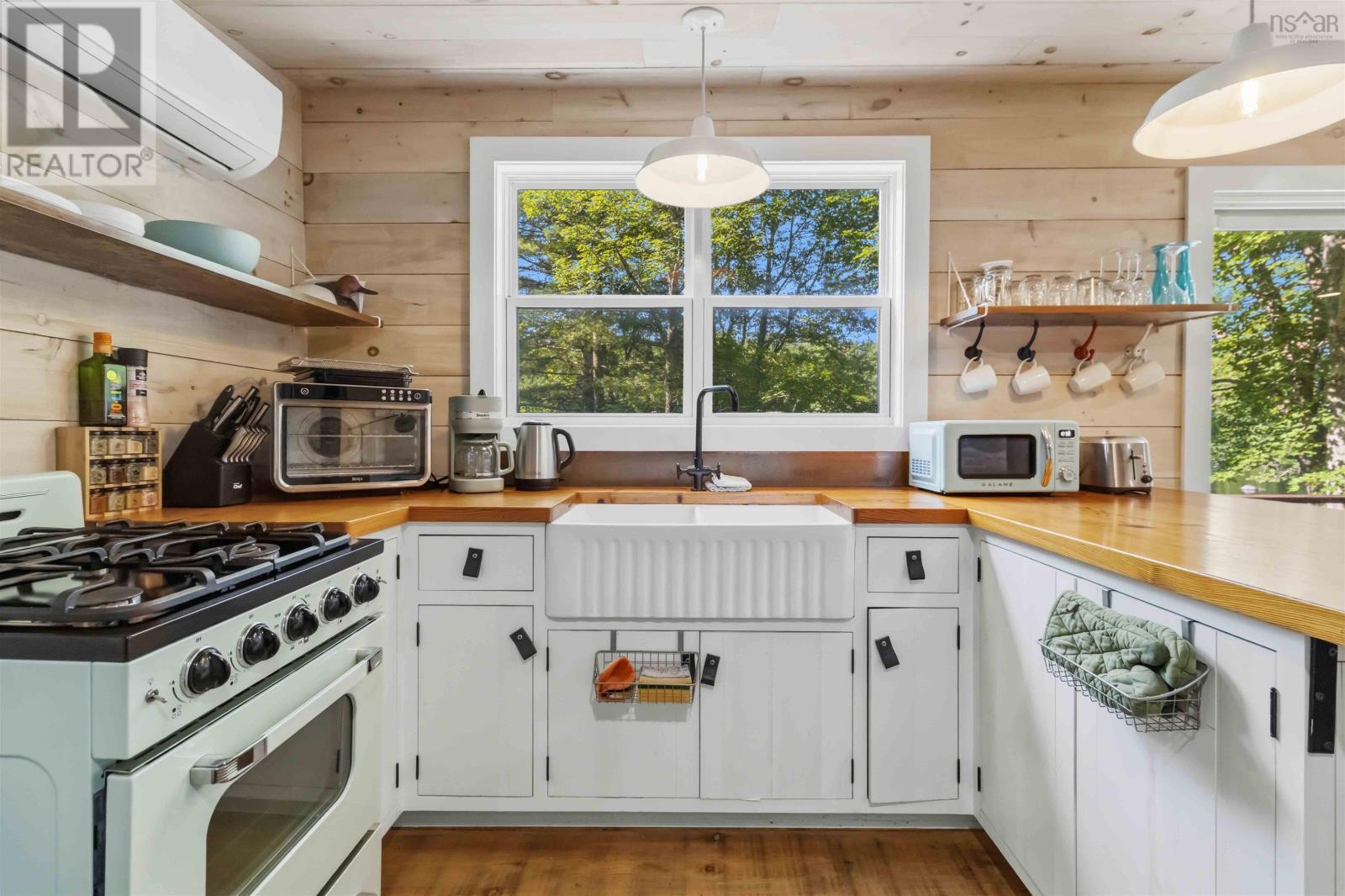 2279 Medway River Road - 27